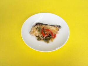 ぶりとカラフル野菜のかぼすかけ